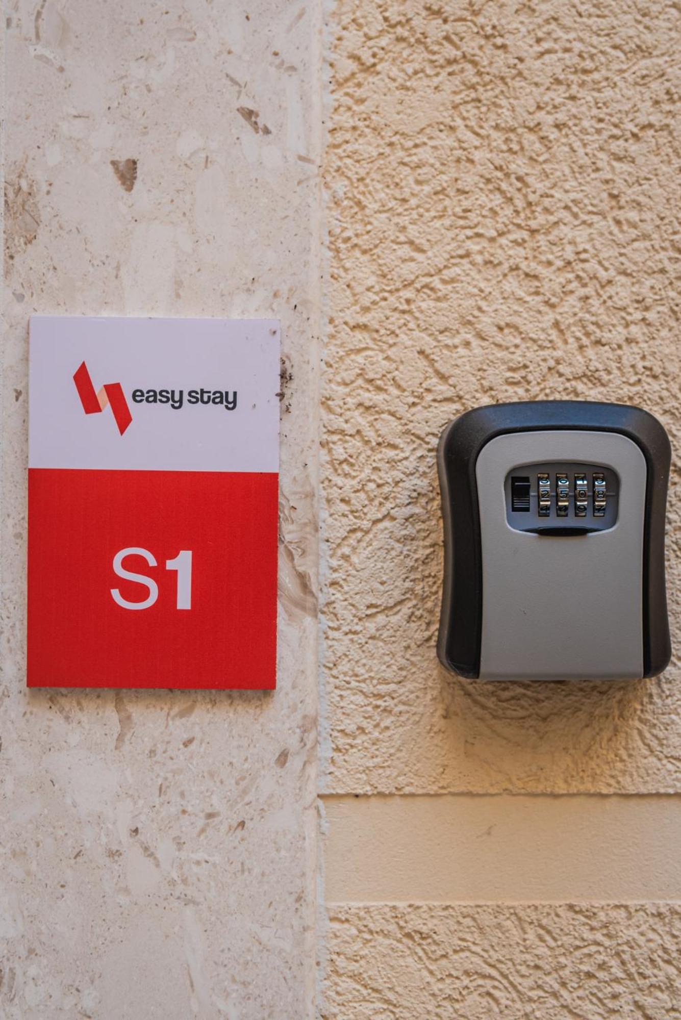 Easy Stay Residences โกเลม ภายนอก รูปภาพ