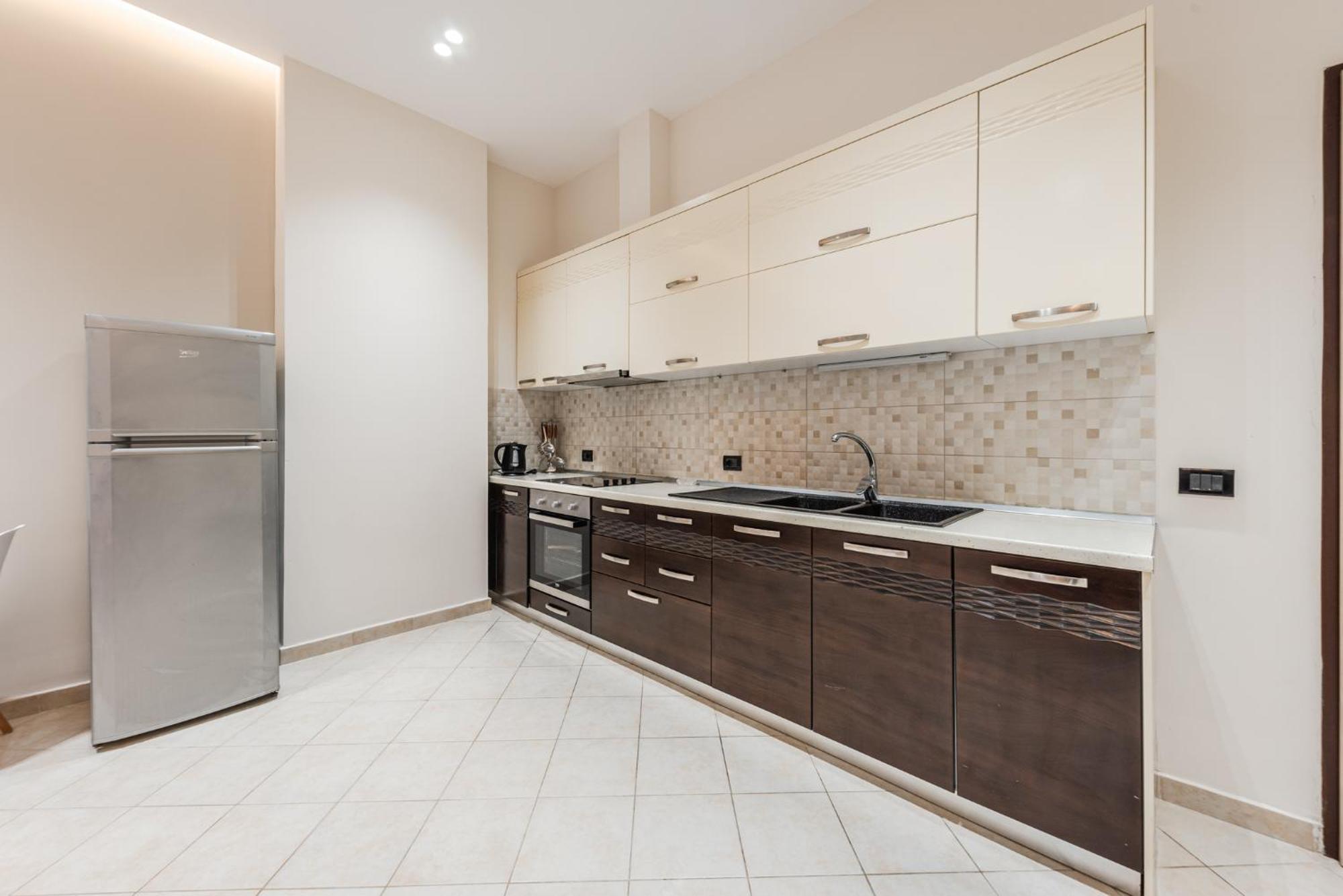 Easy Stay Residences โกเลม ภายนอก รูปภาพ