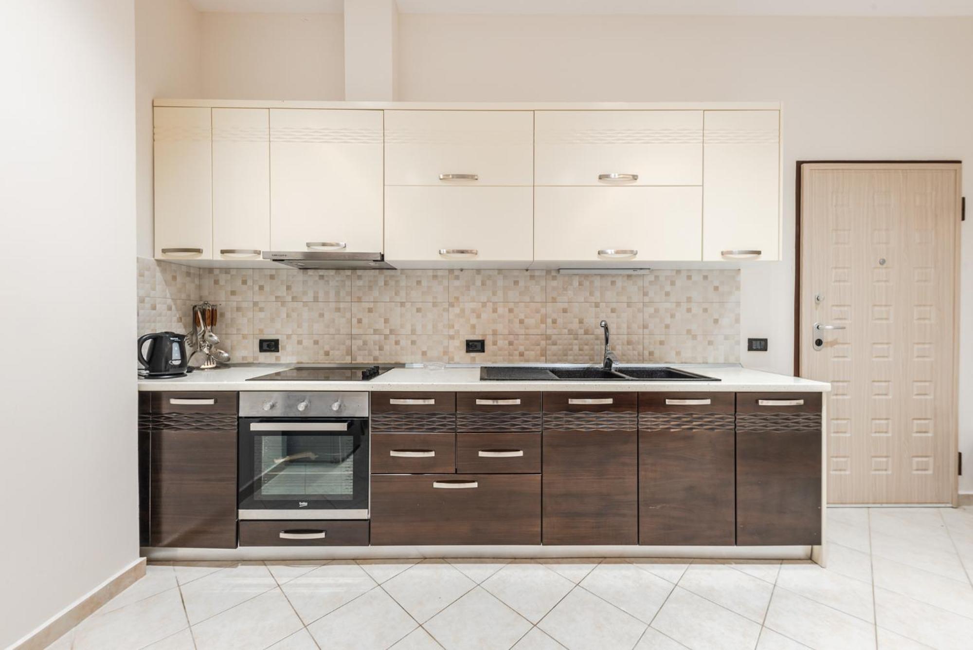 Easy Stay Residences โกเลม ภายนอก รูปภาพ